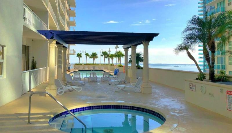 Lovely Condo With City & Ocean Views. Sleep Up To 6 People! Miami Exterior foto