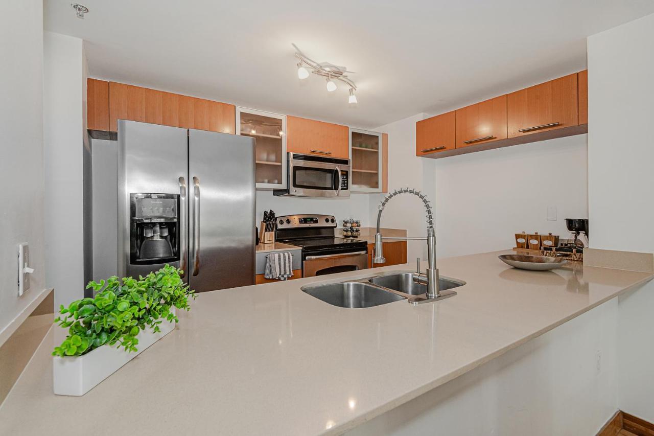 Lovely Condo With City & Ocean Views. Sleep Up To 6 People! Miami Exterior foto
